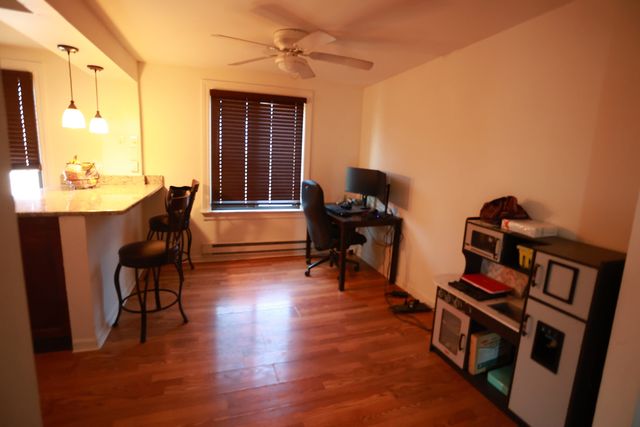 4550 W 57th Street 3D2, Chicago, IL 60629