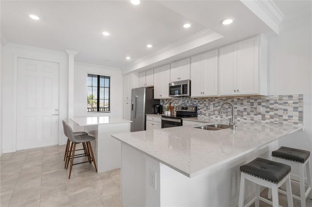 18028 GAWTHROP DRIVE 304, Bradenton, FL 34211