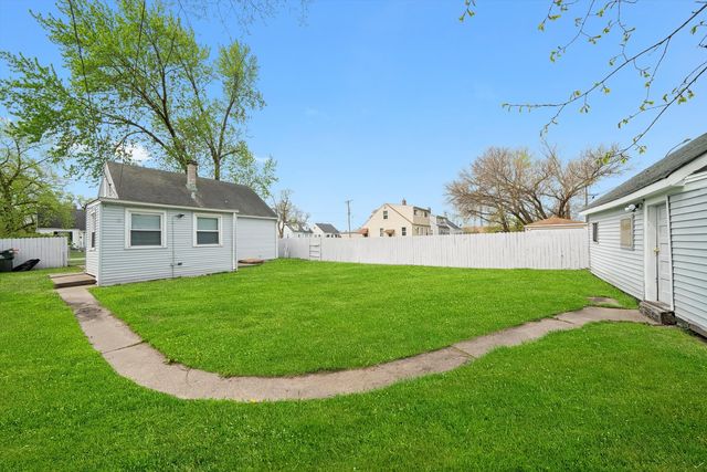 500 Engle Street, Dolton, IL 60419