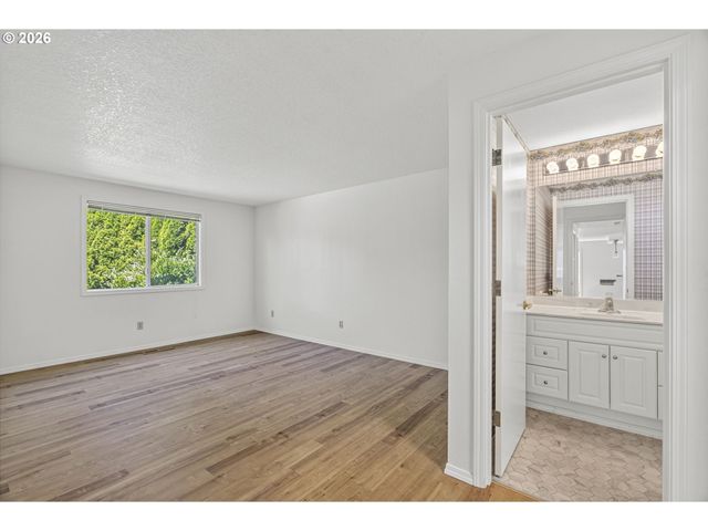3020 Se SPYGLASS Dr, Vancouver, WA 98683