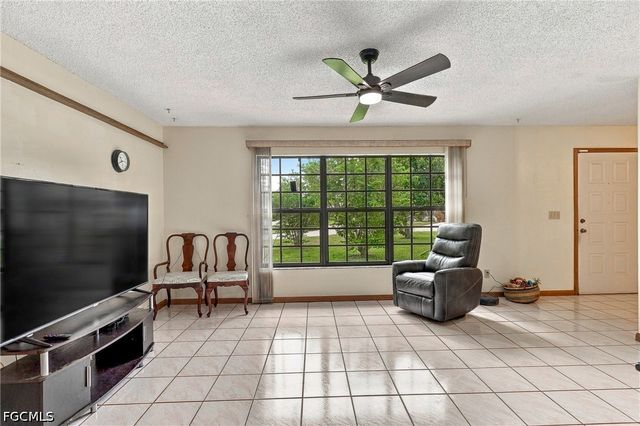 2225 SE 2nd ST, Cape Coral, FL 33990