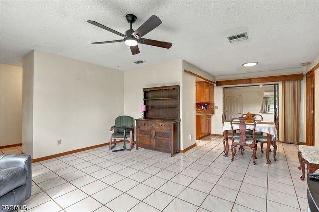 2225 SE 2nd ST, Cape Coral, FL 33990
