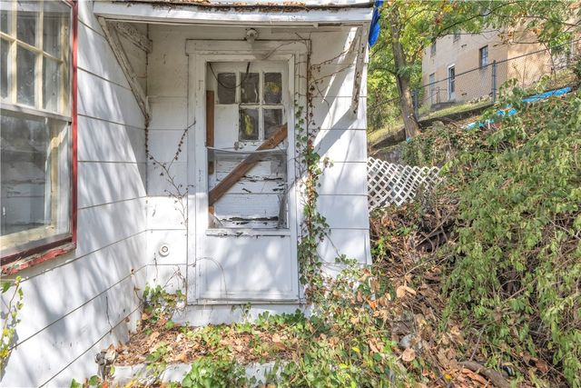 1940 Laketon Rd, Wilkinsburg, PA 15221