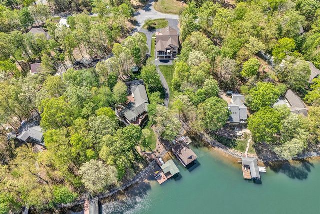 250 Deerwood DR, Huddleston, VA 24104