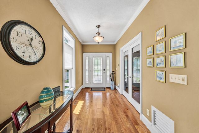250 Deerwood DR, Huddleston, VA 24104