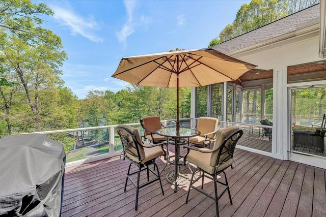 250 Deerwood DR, Huddleston, VA 24104