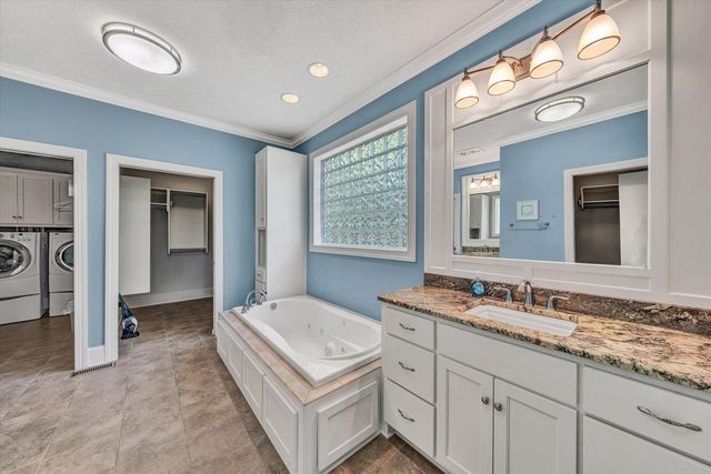 250 Deerwood DR, Huddleston, VA 24104