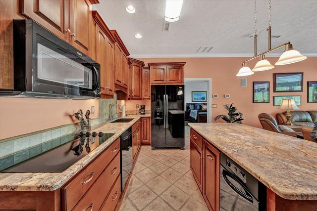 250 Deerwood DR, Huddleston, VA 24104