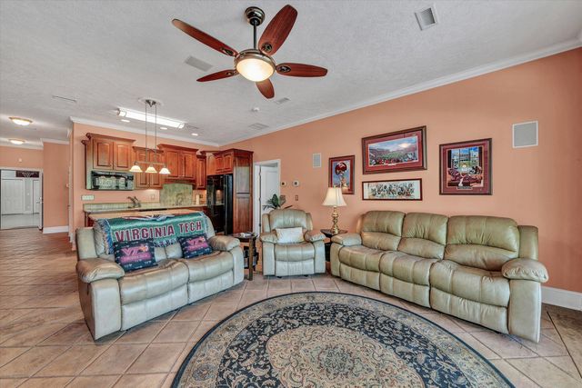 250 Deerwood DR, Huddleston, VA 24104