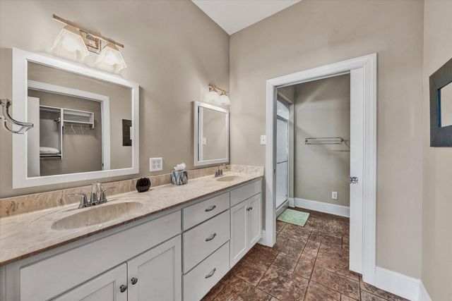 250 Deerwood DR, Huddleston, VA 24104