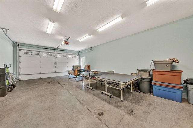 250 Deerwood DR, Huddleston, VA 24104