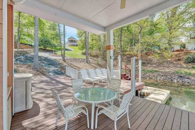 250 Deerwood DR, Huddleston, VA 24104