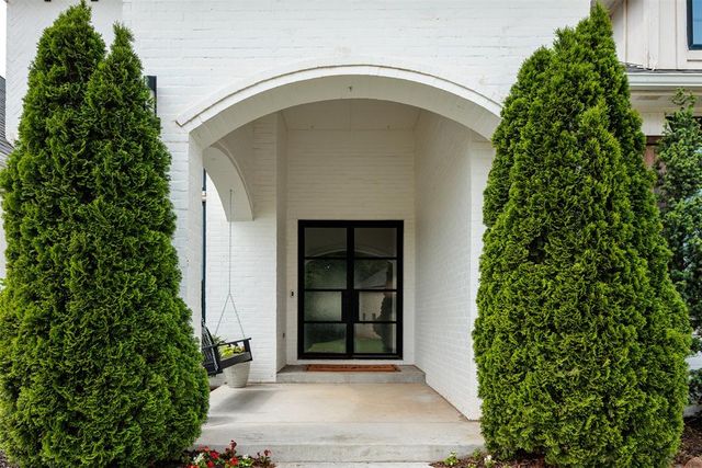 1140 Gateway Bridge Road, Edmond, OK 73034