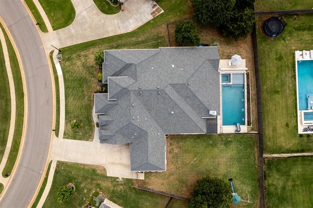 1140 Gateway Bridge Road, Edmond, OK 73034