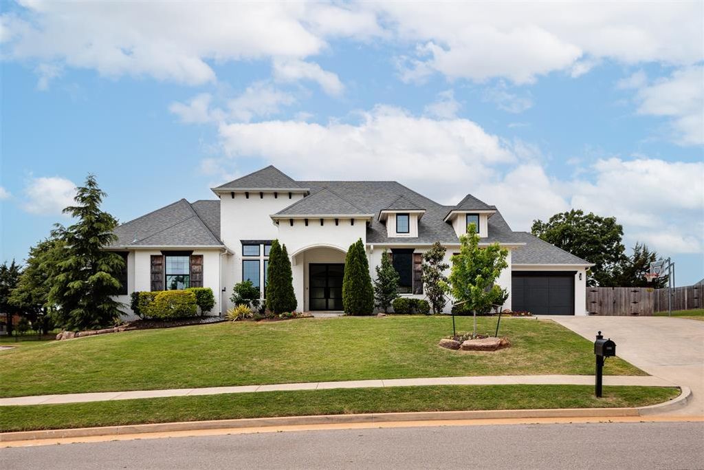 1140 Gateway Bridge Road, Edmond, OK 73034