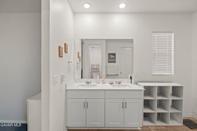 6320 Oldfield Street, Lancaster, CA 93536
