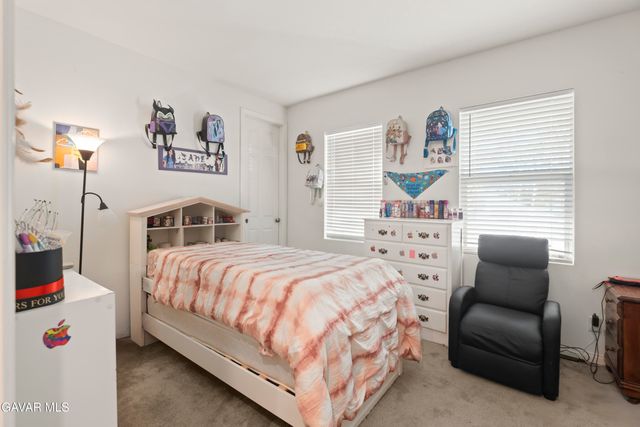 6320 Oldfield Street, Lancaster, CA 93536