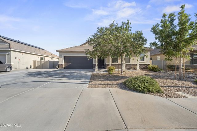 6320 Oldfield Street, Lancaster, CA 93536