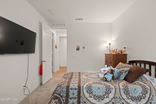 6320 Oldfield Street, Lancaster, CA 93536