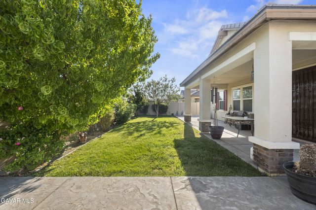 6320 Oldfield Street, Lancaster, CA 93536