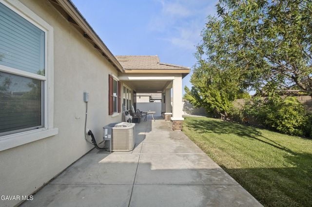 6320 Oldfield Street, Lancaster, CA 93536