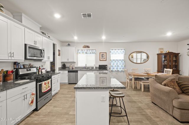 6320 Oldfield Street, Lancaster, CA 93536