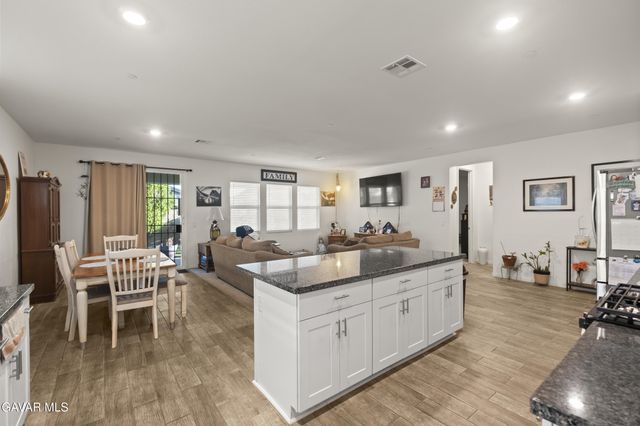 6320 Oldfield Street, Lancaster, CA 93536