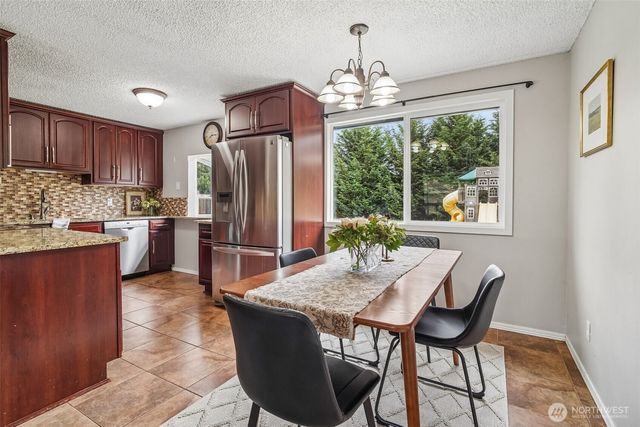 17401 SE 264TH Street, Covington, WA 98042