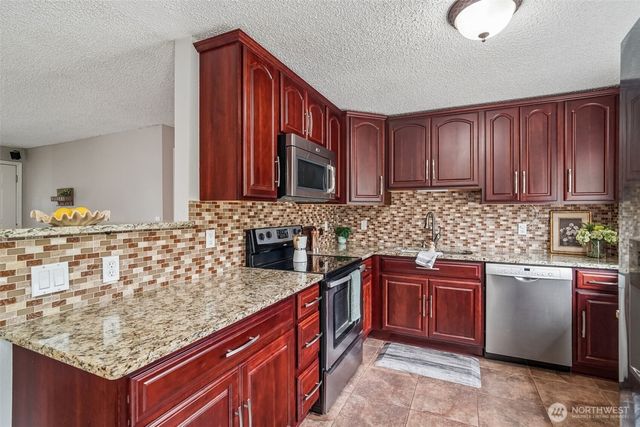 17401 SE 264TH Street, Covington, WA 98042