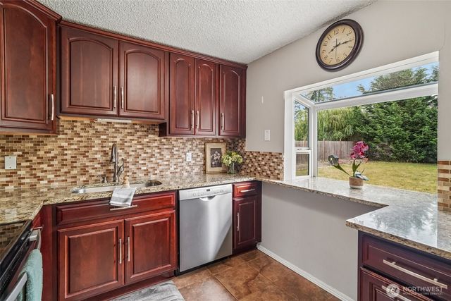 17401 SE 264TH Street, Covington, WA 98042