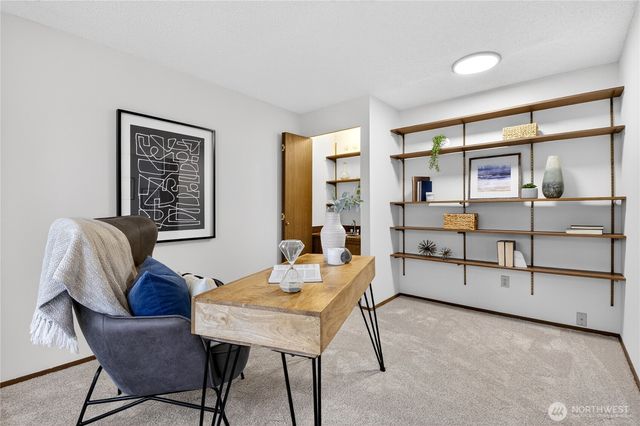 11723 NE 100th Place, Kirkland, WA 98033