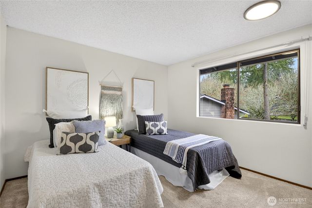 11723 NE 100th Place, Kirkland, WA 98033