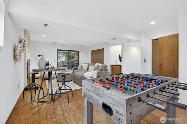 11723 NE 100th Place, Kirkland, WA 98033