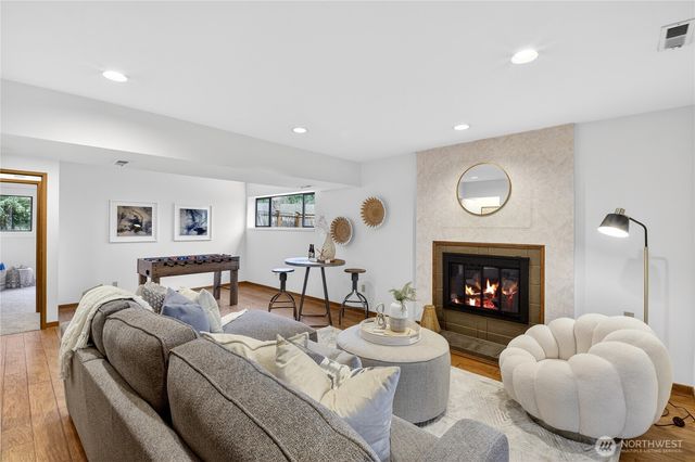 11723 NE 100th Place, Kirkland, WA 98033