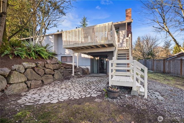 11723 NE 100th Place, Kirkland, WA 98033