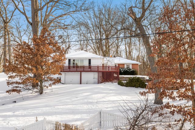 22975 Pine Lake Road, Pennfield Twp, MI 49014