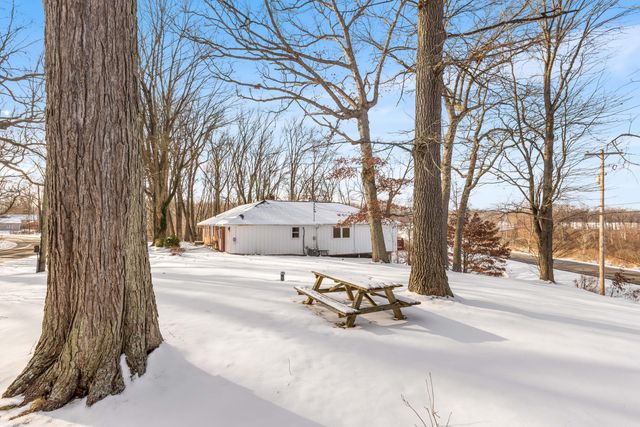 22975 Pine Lake Road, Pennfield Twp, MI 49014