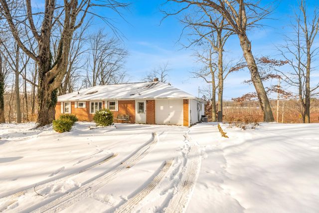 22975 Pine Lake Road, Pennfield Twp, MI 49014