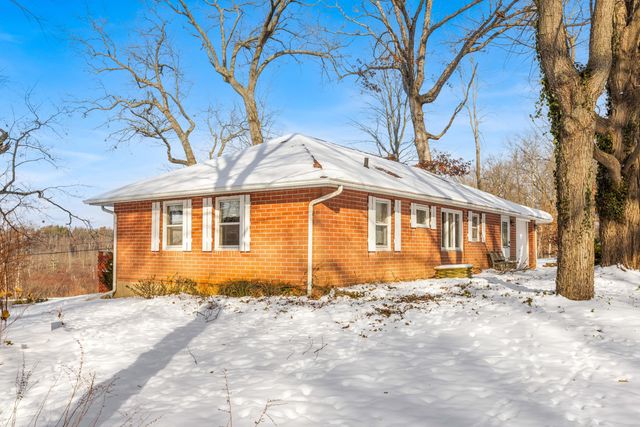 22975 Pine Lake Road, Pennfield Twp, MI 49014