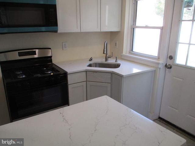 103 DENN PL, Wilmington, DE 19804