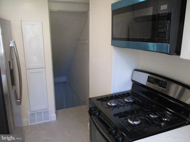 103 DENN PL, Wilmington, DE 19804