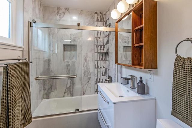 746 6th Avenue, Redwood City, CA 94063