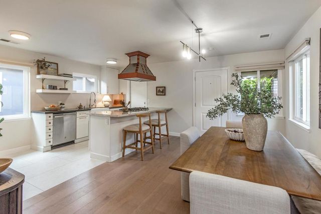 746 6th Avenue, Redwood City, CA 94063