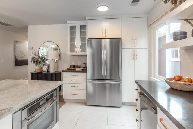 746 6th Avenue, Redwood City, CA 94063