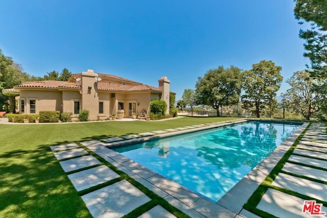 11971 Lockridge Road, Studio City (los Angeles), CA 91604