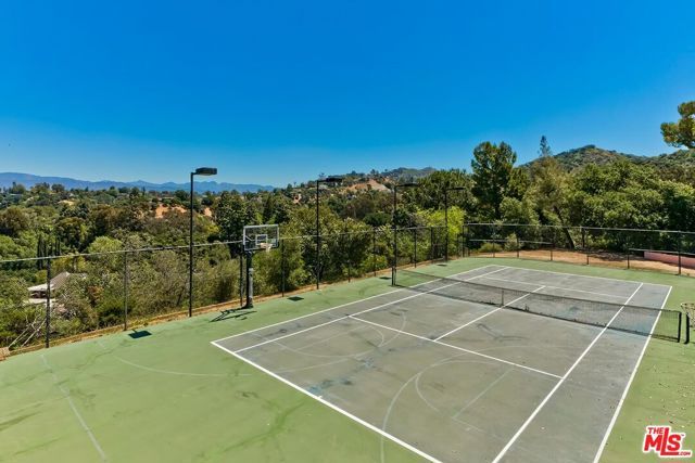 11971 Lockridge Road, Studio City (los Angeles), CA 91604