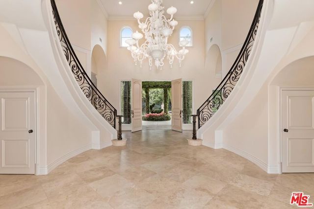 11971 Lockridge Road, Studio City (los Angeles), CA 91604