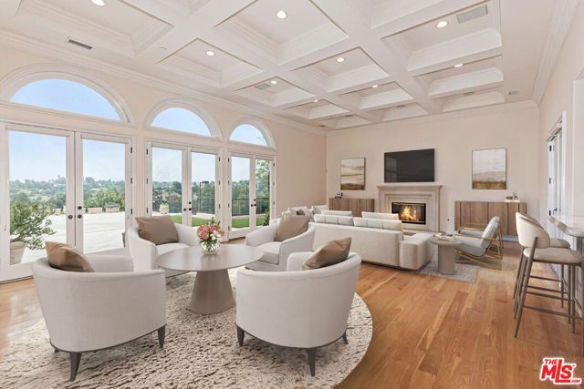 11971 Lockridge Road, Studio City (los Angeles), CA 91604