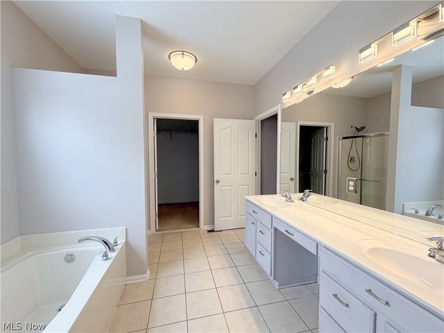 908 Kendal Drive, Broadview Heights, OH 44147