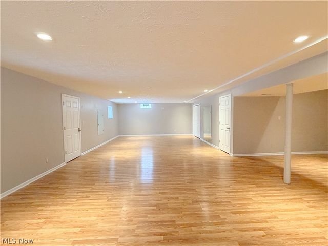 908 Kendal Drive, Broadview Heights, OH 44147